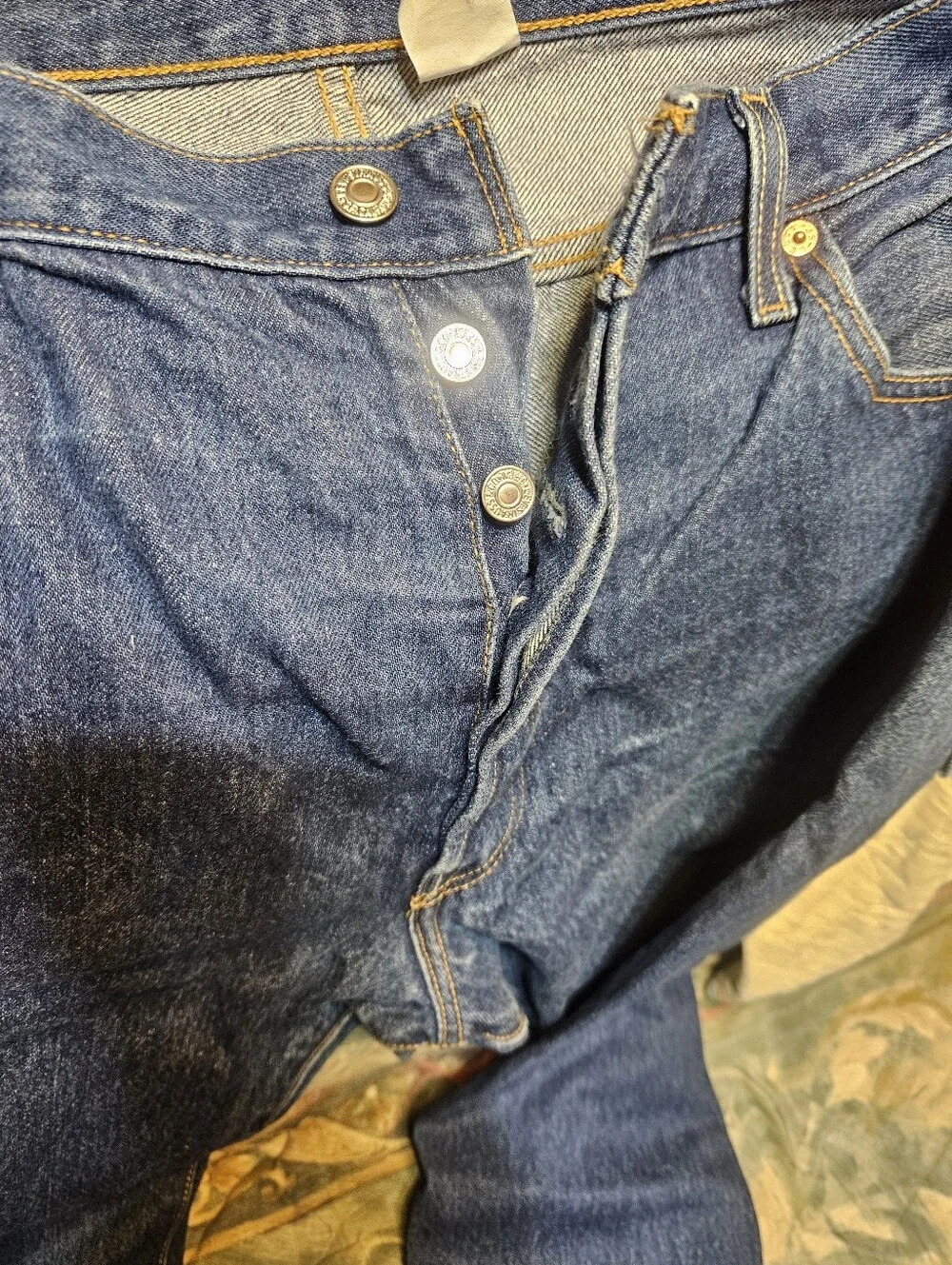 Mens 501 Levis Button Fly Estate Item